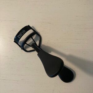 DIOR BACKSTAGE EYELASH CURLER